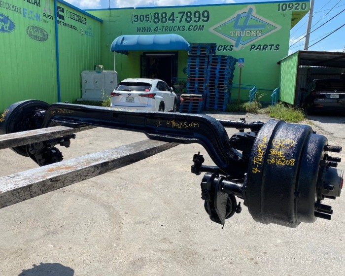 2009 SPICER 18.000-20.000LBS FRONT AXLES 