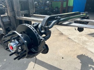 2015 SPICER 20.000LBS FRONT AXLES 