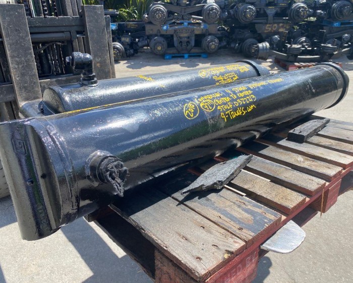 2010 COMMERCIAL 4 STAGE HYDRAULIC CYLINDER 