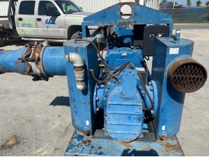 2005 THOMPSON PUMP 4400 PTO AND PUMPS 