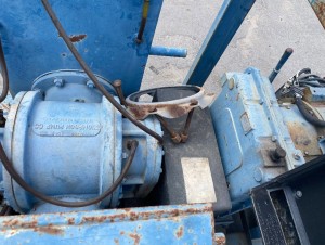 2002 THOMPSON PUMP 4400 PTO AND PUMPS 