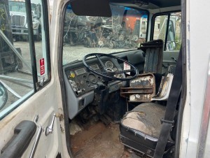 1992 FORD L9000 CABS 