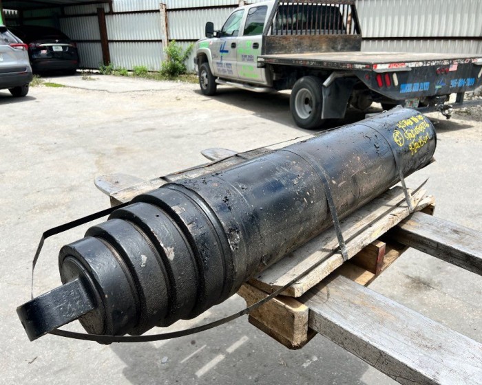 2005 COMMERCIAL 4 STAGE HYDRAULIC CYLINDER 