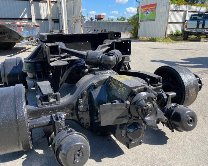 2011 MERITOR-ROCKWELL CHALMERS TANDEMS 4.30